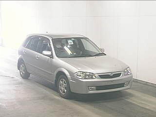 2000 Mazda Familia Pictures