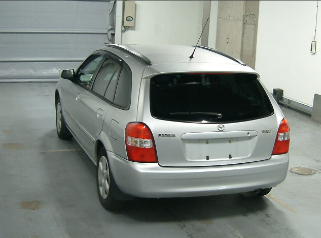2000 Mazda Familia Images