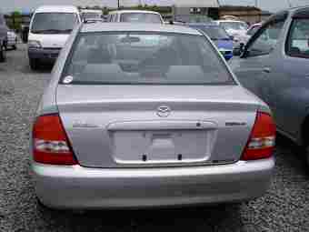 2000 Mazda Familia Pics
