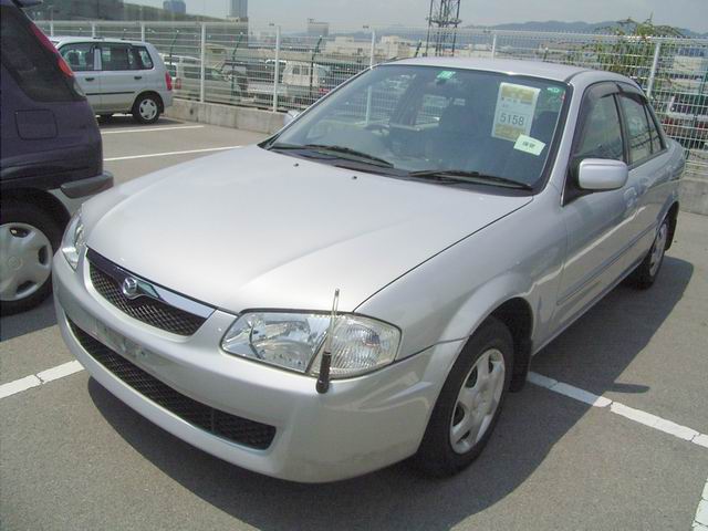 2000 Mazda Familia Pics