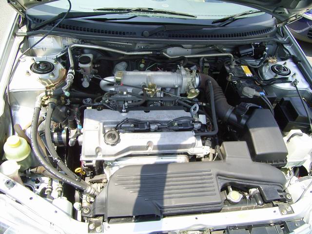 2000 Mazda Familia Photos