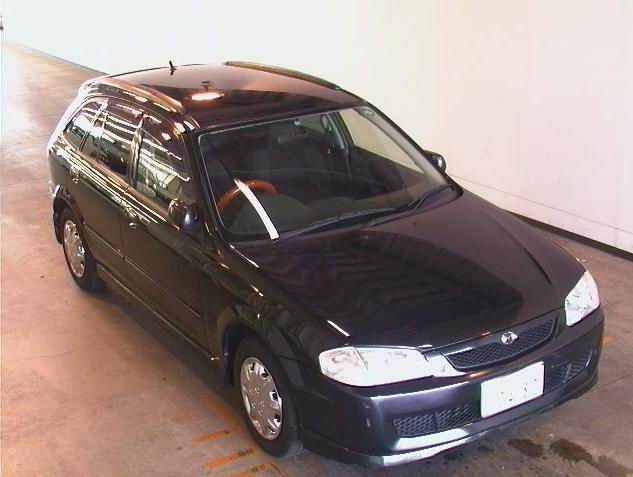 2000 Mazda Familia Photos