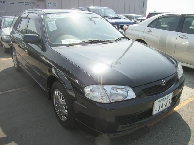 2000 Mazda Familia Pictures