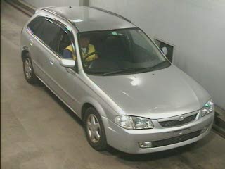 2000 Mazda Familia Photos