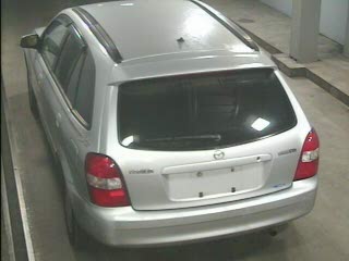 2000 Mazda Familia Photos
