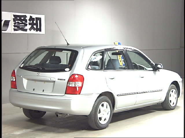 2000 Mazda Familia Photos