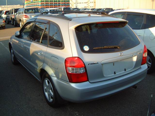 2000 Mazda Familia Pictures