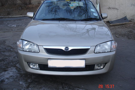 2000 Mazda Familia Images