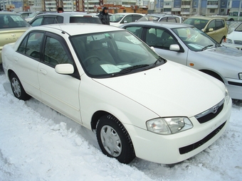 2000 Mazda Familia