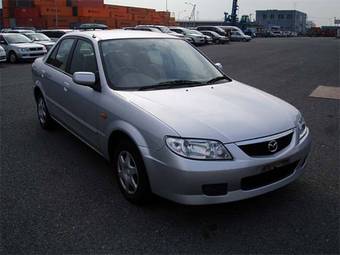 2000 Mazda Familia Pictures