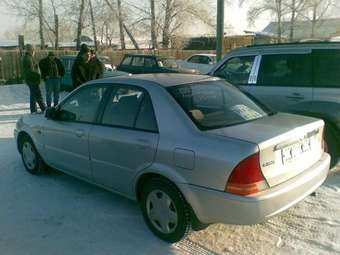 2000 Mazda Familia Pics