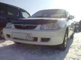 2000 Mazda Familia Pictures