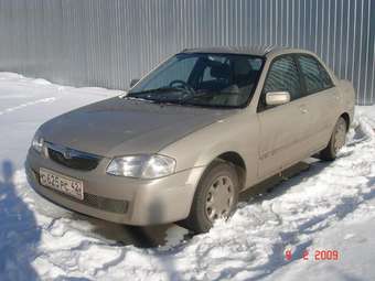 2000 Mazda Familia Photos