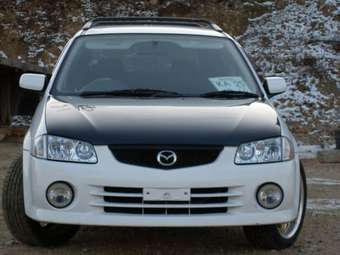 2000 Mazda Familia Pictures