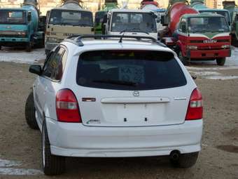 2000 Mazda Familia Photos