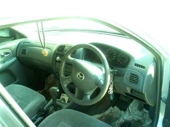 2000 Mazda Familia Pics