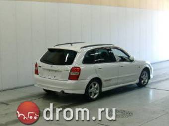 2000 Mazda Familia Pictures
