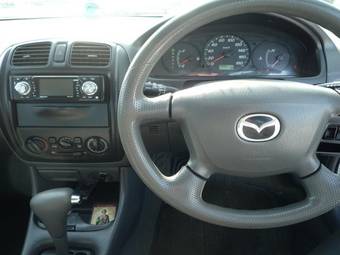 2000 Mazda Familia Photos