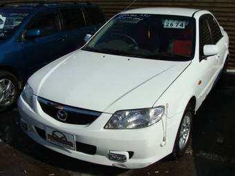 2000 Mazda Familia Pictures