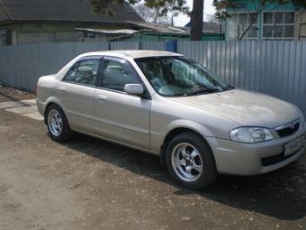 2000 Mazda Familia Photos