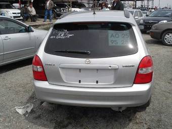 2000 Mazda Familia Pictures