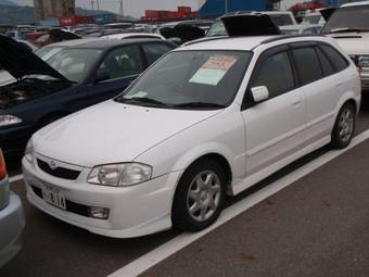 2000 Mazda Familia Pics