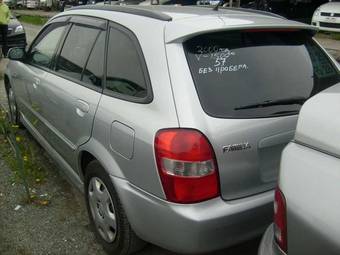 2000 Mazda Familia Pictures