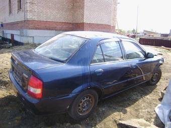 2000 Mazda Familia Pictures