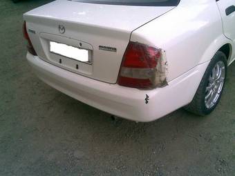 2000 Mazda Familia Pictures