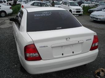 2000 Mazda Familia Pictures