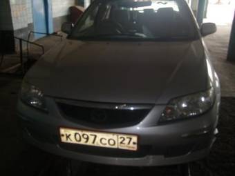 2000 Mazda Familia Pictures