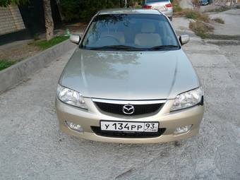 2000 Mazda Familia Pictures