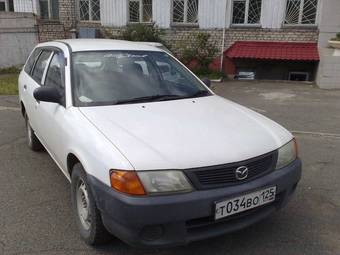 2000 Mazda Familia Pictures