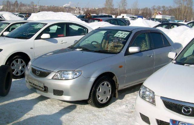 2001 Mazda Familia