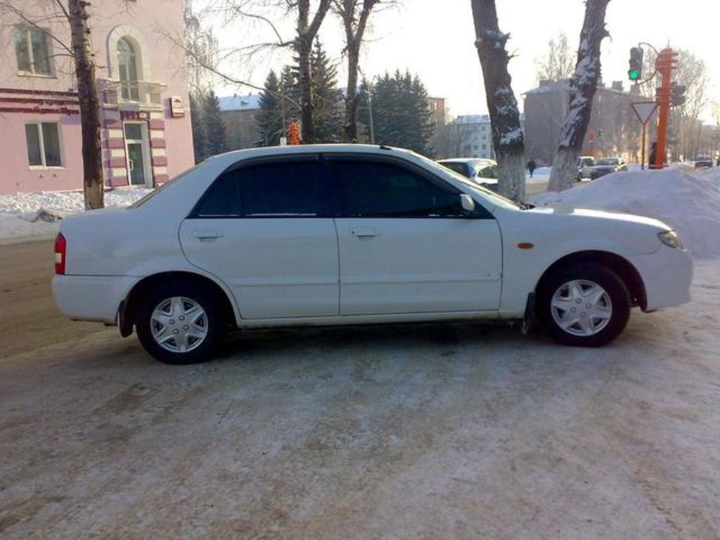 2001 Mazda Familia