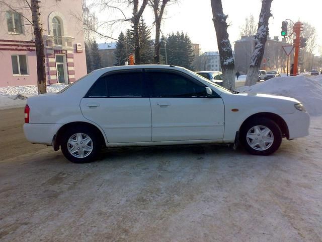 2001 Mazda Familia
