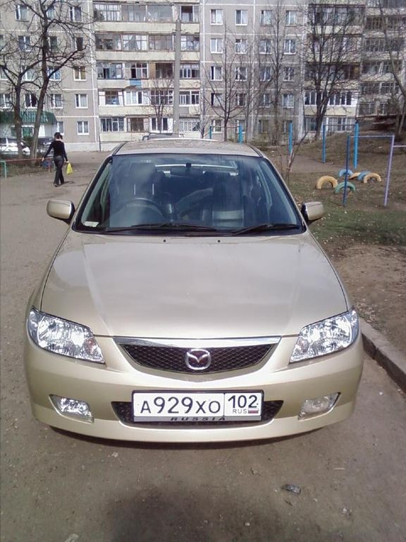 2001 Mazda Familia