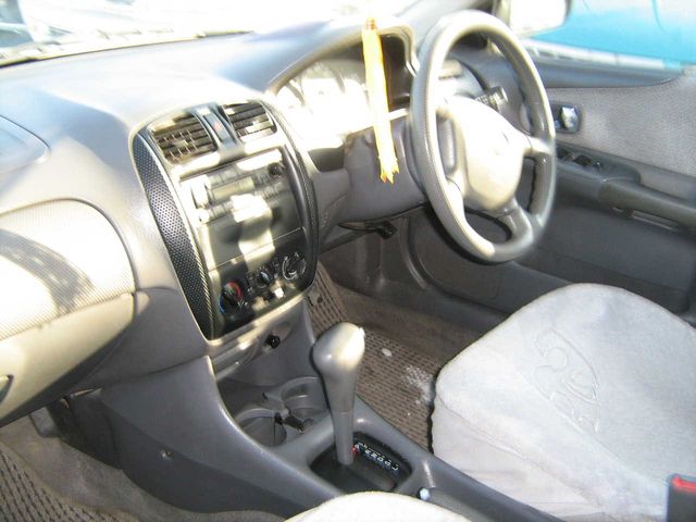 2001 Mazda Familia