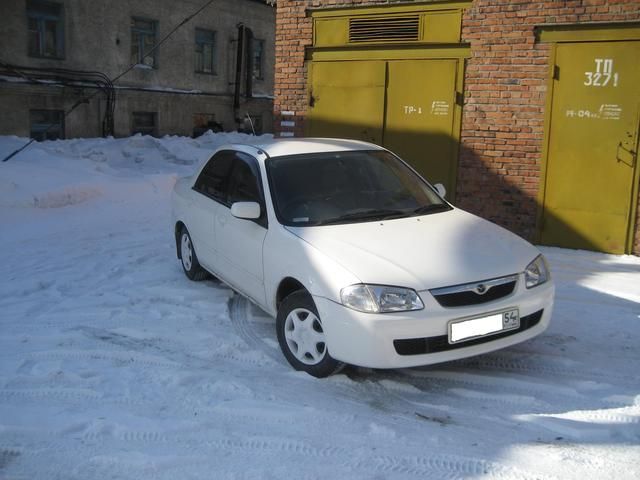 2001 Mazda Familia