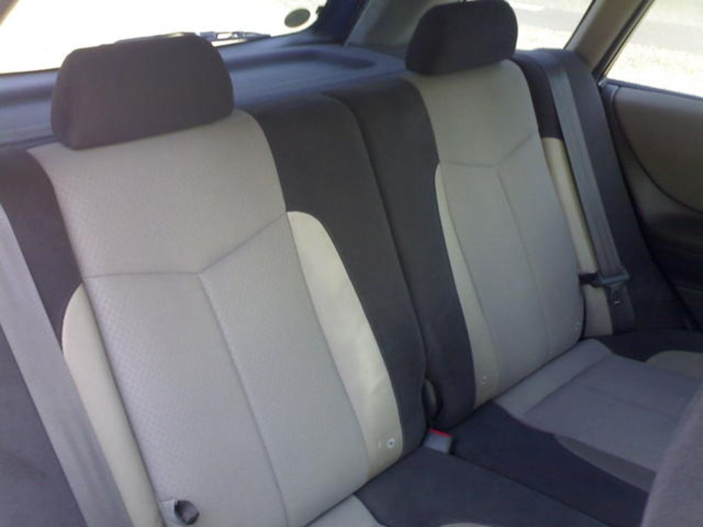 2001 Mazda Familia