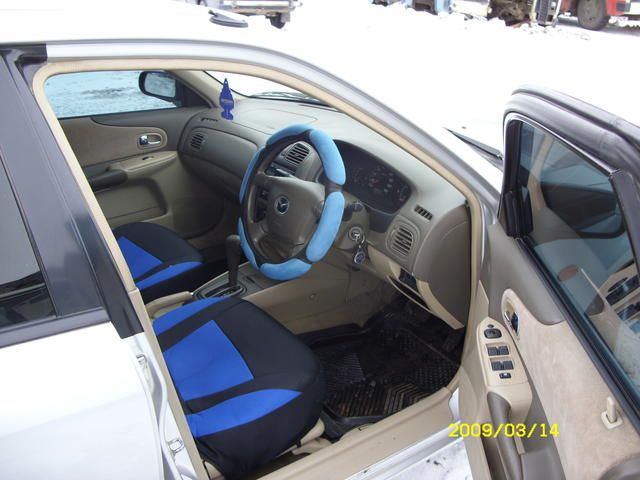 2001 Mazda Familia