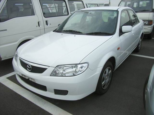 2001 Mazda Familia Pictures