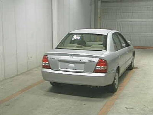 2001 Mazda Familia Pictures