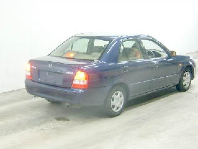 2001 Mazda Familia Photos