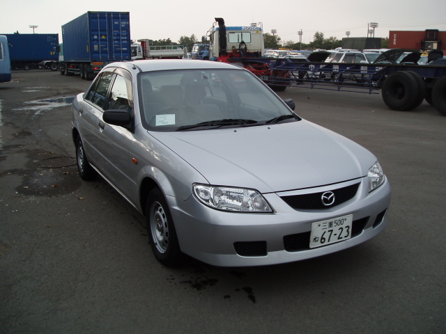 2001 Mazda Familia Photos