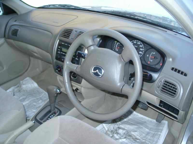 2001 Mazda Familia Pictures