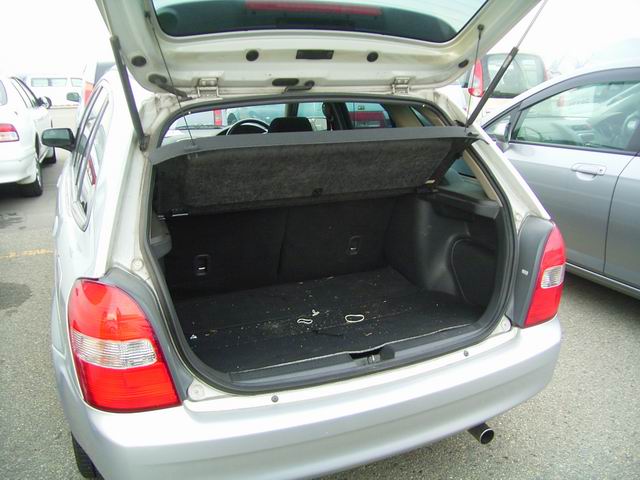 2001 Mazda Familia Pictures