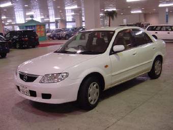 2001 Mazda Familia Pics