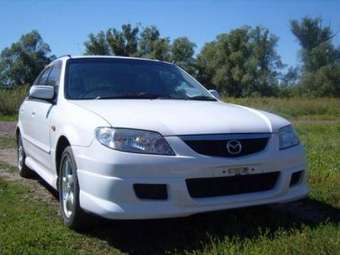 2001 Mazda Familia Photos