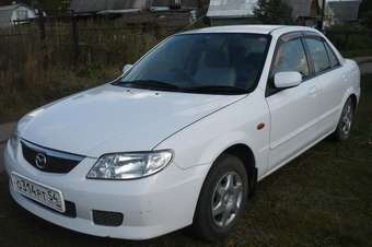 2001 Mazda Familia Images